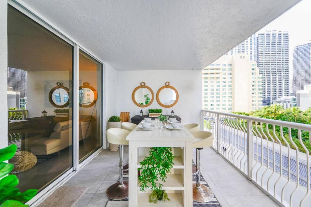 Fantastic 2/1 Condo @Brickell With Pool Miami Exterior photo